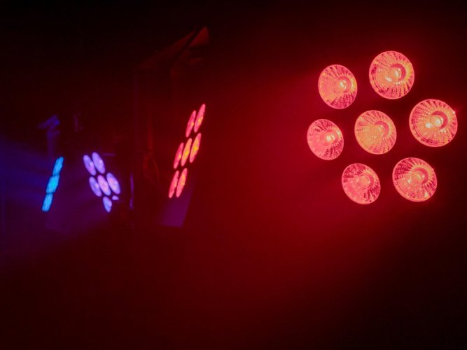 Eurolite LED KLS-3002 MK2 AIR, světelný set