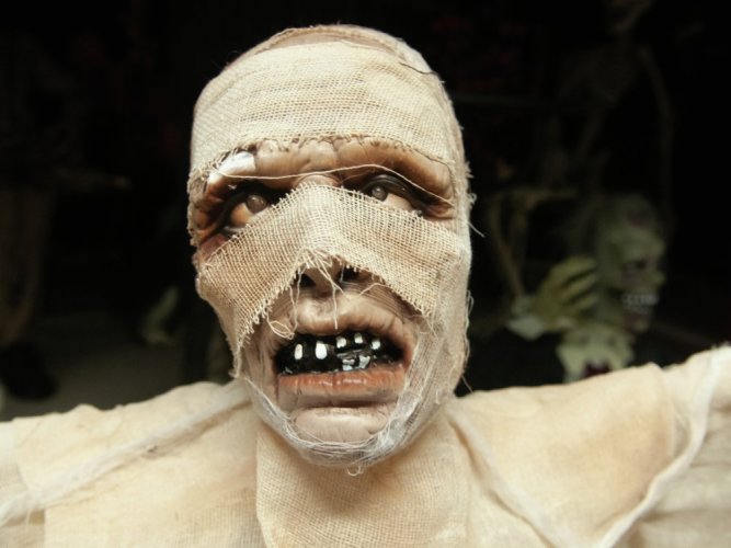 Mumie na halloween, s animacemi, 40 cm