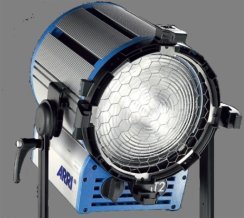 Arri TB Location T2 2000W Set M.O., černý