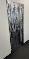 Metalický dveřní závěs, 200 x 100 cm, růžový