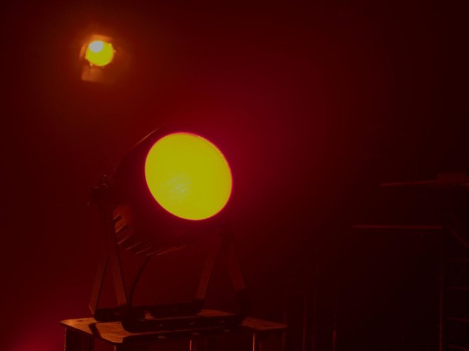 Eurolite LED Theatre COB 200W RGBAL, reflektor