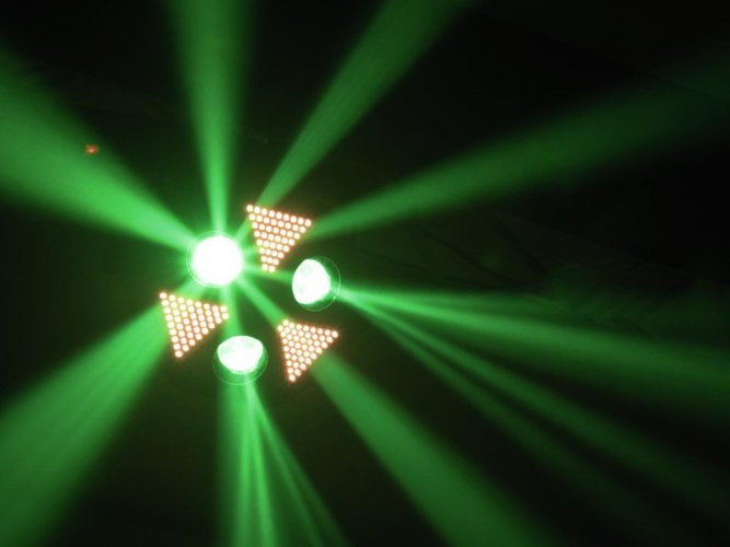 Eurolite LED Flash Flower, paprskový efekt se stroboskopem