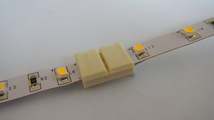Spojka pro LED světelný pásek, SMD3528, 8 mm