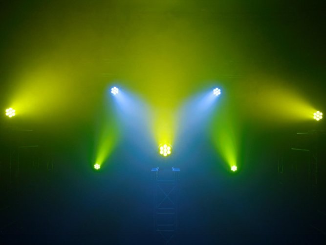 EUROLITE LED IP PAR 7x15W RGBL bodové světlo