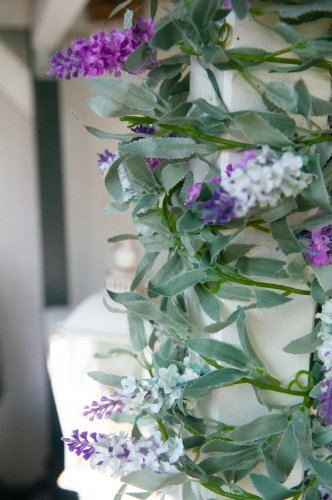 Kvetoucí girlanda, bílá, 180 cm