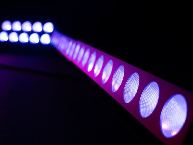Eurolite LED Pixel Matrix Bar 10 RGB/WW