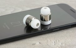 AV:link TWE-1 bezdrátová Bluetooth sluchátka s nabíjecí stanicí