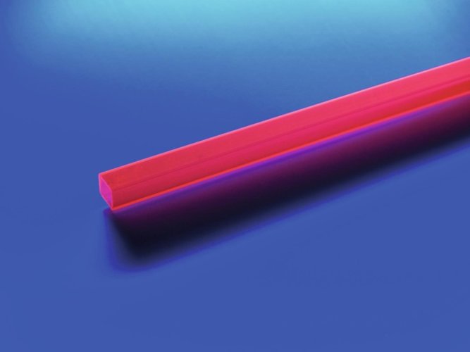 Profil 10x10mm, UV červený, 4m