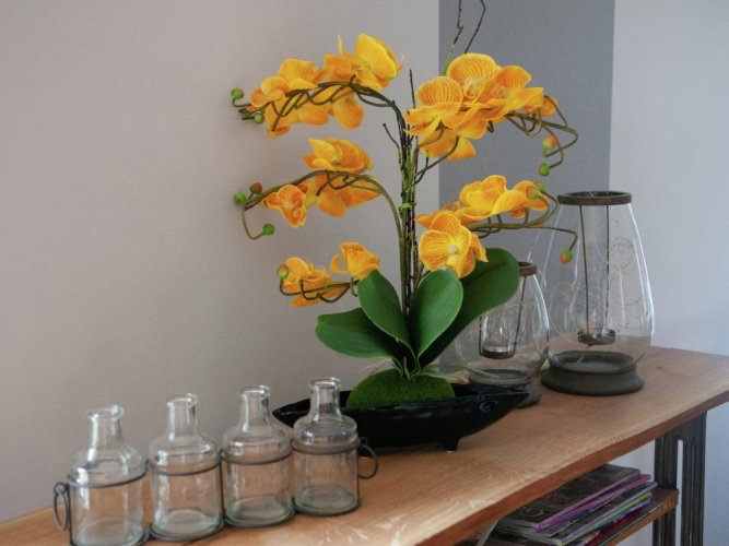 Orchidea dekorace EVA, žlutá