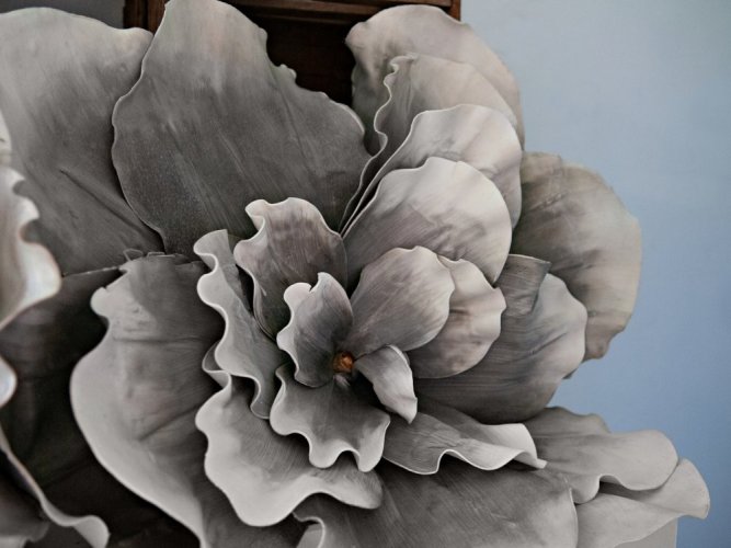 Obří květ (EVA), šedý, 80 cm