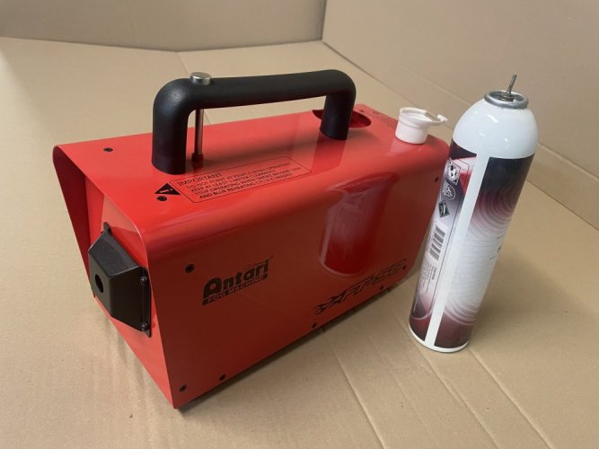 Antari FT-50 výrobník mlhy "fire edition" s náplní - použito (51702604)