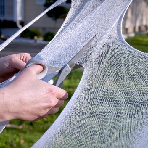 Halloween pavučinová síť s 13 pavouky