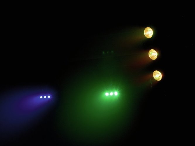 Eurolite LED BAR-3 HCL světelná lišta, 3x 12W RGBWA+UV LED