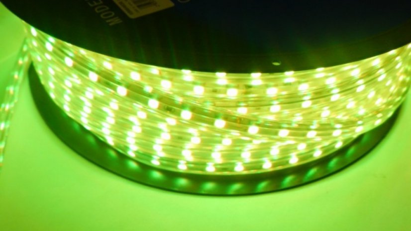 LED páska SMD5050, RGB, AC220V, 60 LED/m, IP65, cena/1m, balení 50m