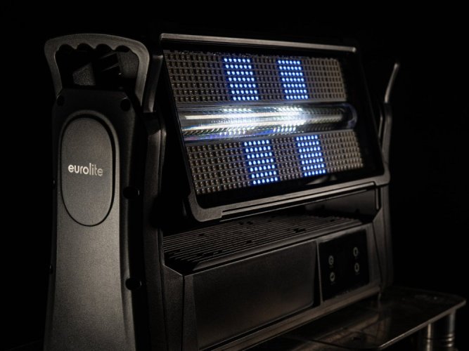 Eurolite LED IP Mega PIX Strobe 714 Swing
