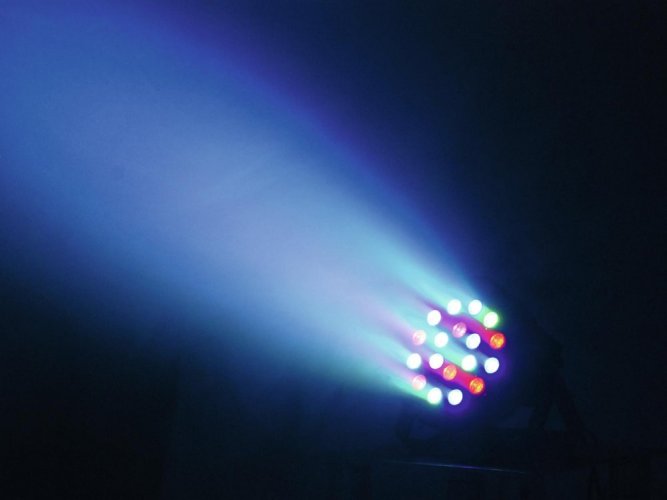 Eurolite LED SLS-180 RGB 18x1W Floor reflektor