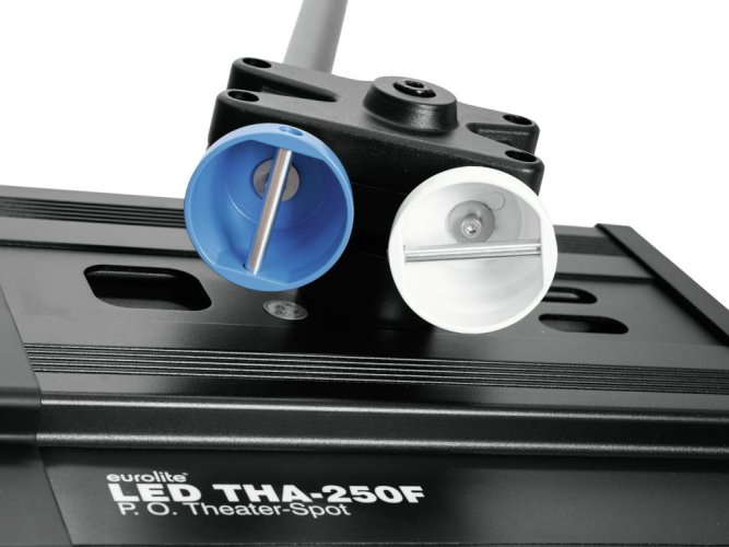 Eurolite LED THA-250F P.O., divadelní Spot